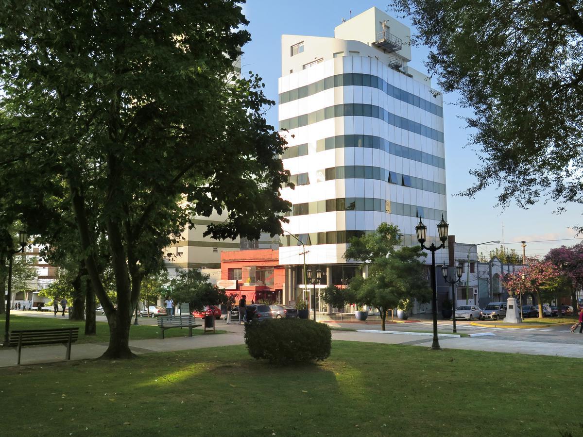 Plaza Suites Campana Exterior foto