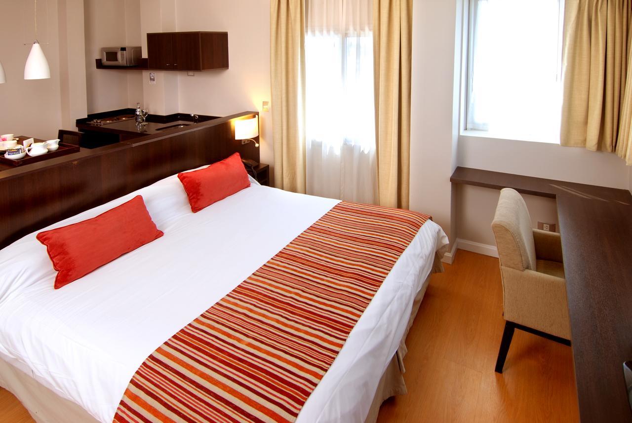 Plaza Suites Campana Exterior foto